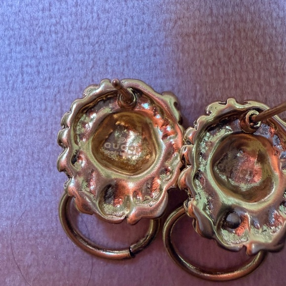 Gucci Gold Lion Motif Earrings - Picture 4 of 5